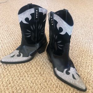 Vaneli snakeskin, leather and suede cowboy boots